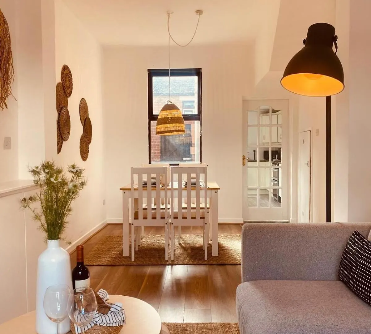 Spacious 2Bed - 10 Mins To City - Free Parking Villa Belfast Nyaraló