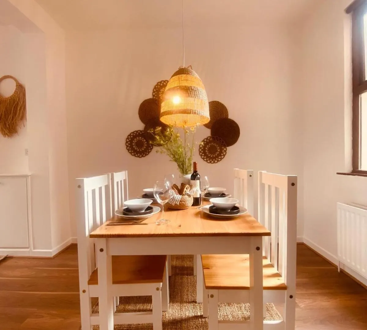 Spacious 2Bed - 10 Mins To City - Free Parking Villa Belfast 0*,  Egyesült Királyság