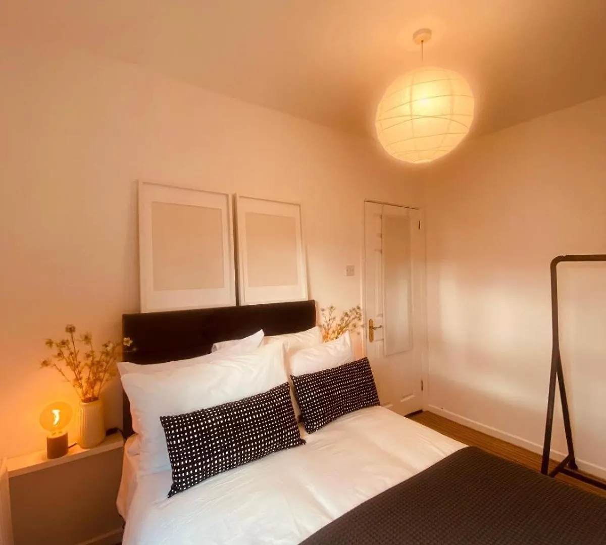 Spacious 2Bed - 10 Mins To City - Free Parking Villa Belfast